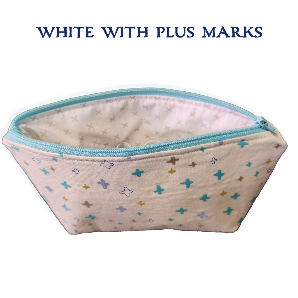 andmade cloth bags for holding essential oil bottles 10 ml and 15 ml with room in the middle for bigger bottles, cotton, with zipper closure
